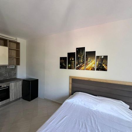 Cozy Apartments Near The Sea Vlore Exterior photo