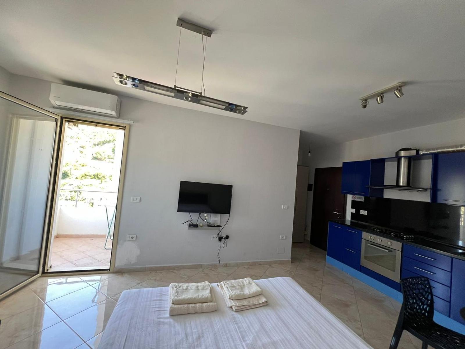 Cozy Apartments Near The Sea Vlore Exterior photo