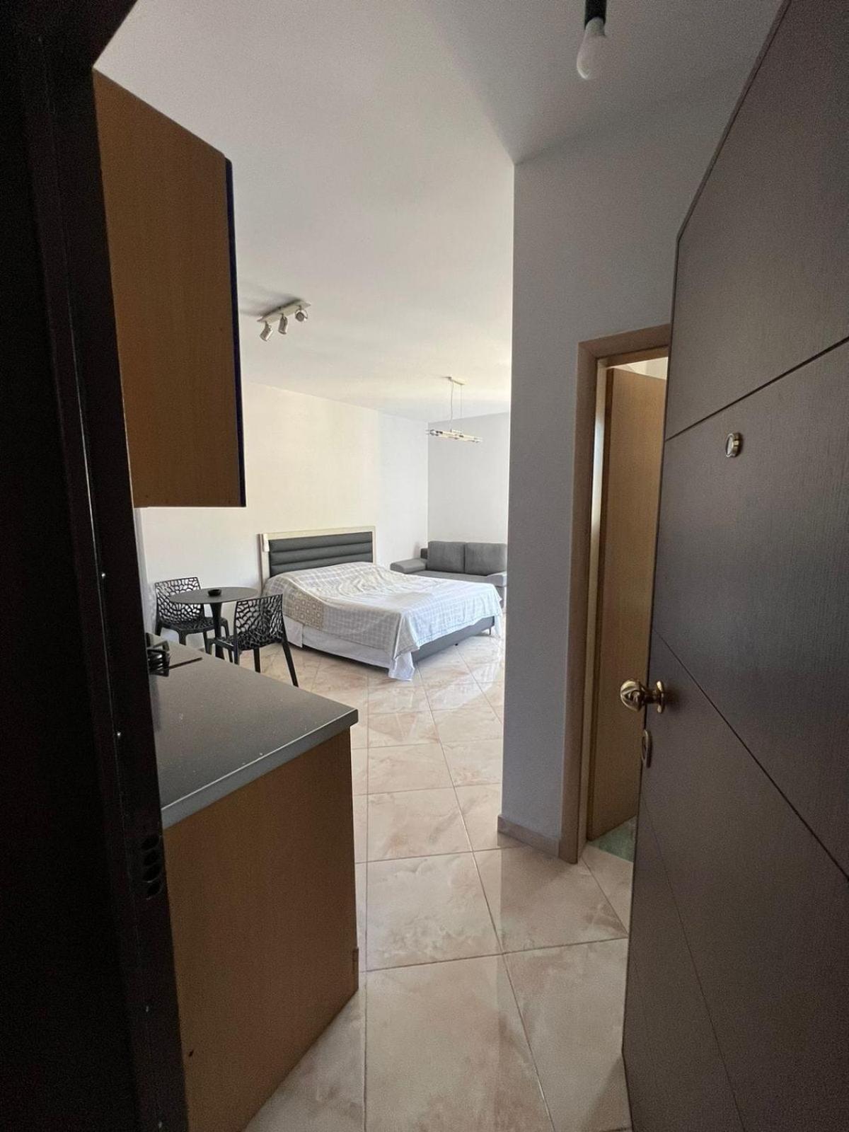 Cozy Apartments Near The Sea Vlore Exterior photo